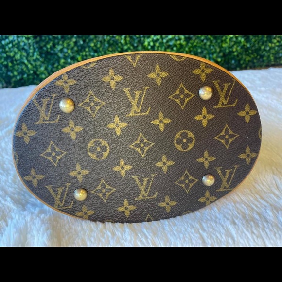 LV Bucket PM Monogram Canvas - Picture 8 of 9
